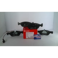 P23070 BREMBO KIT 4 PASTIGLIE PATTINI FRENO ANT ALFA 145146 19 JTD 77KW105CV